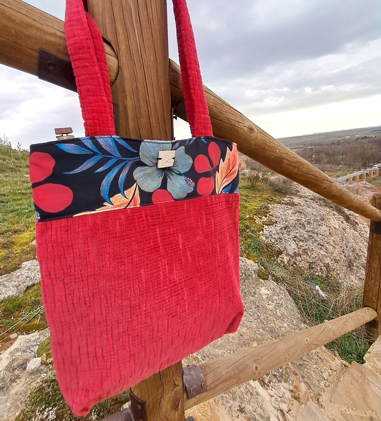 Bolso tote de telas recicladas - lucandlia