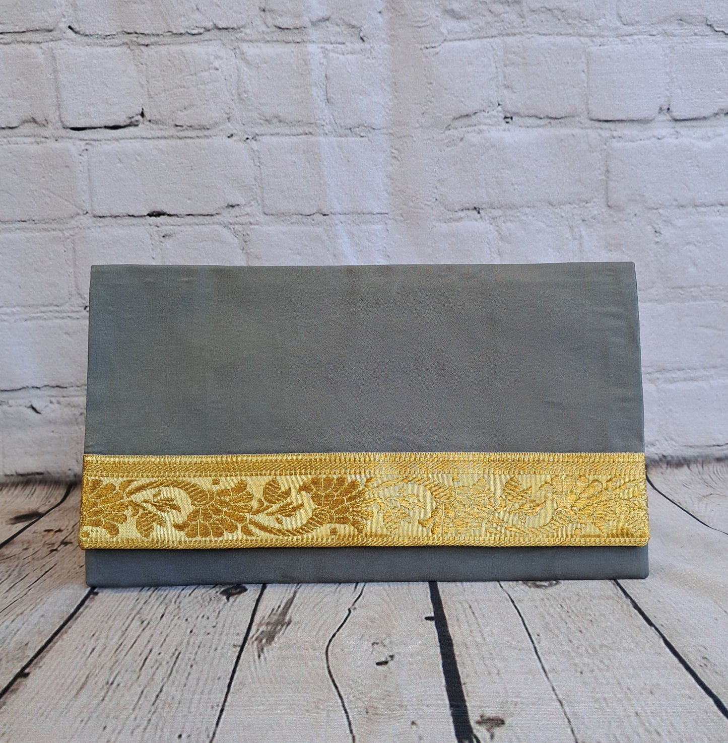 Clutch / cartera de fiesta - lucandlia
