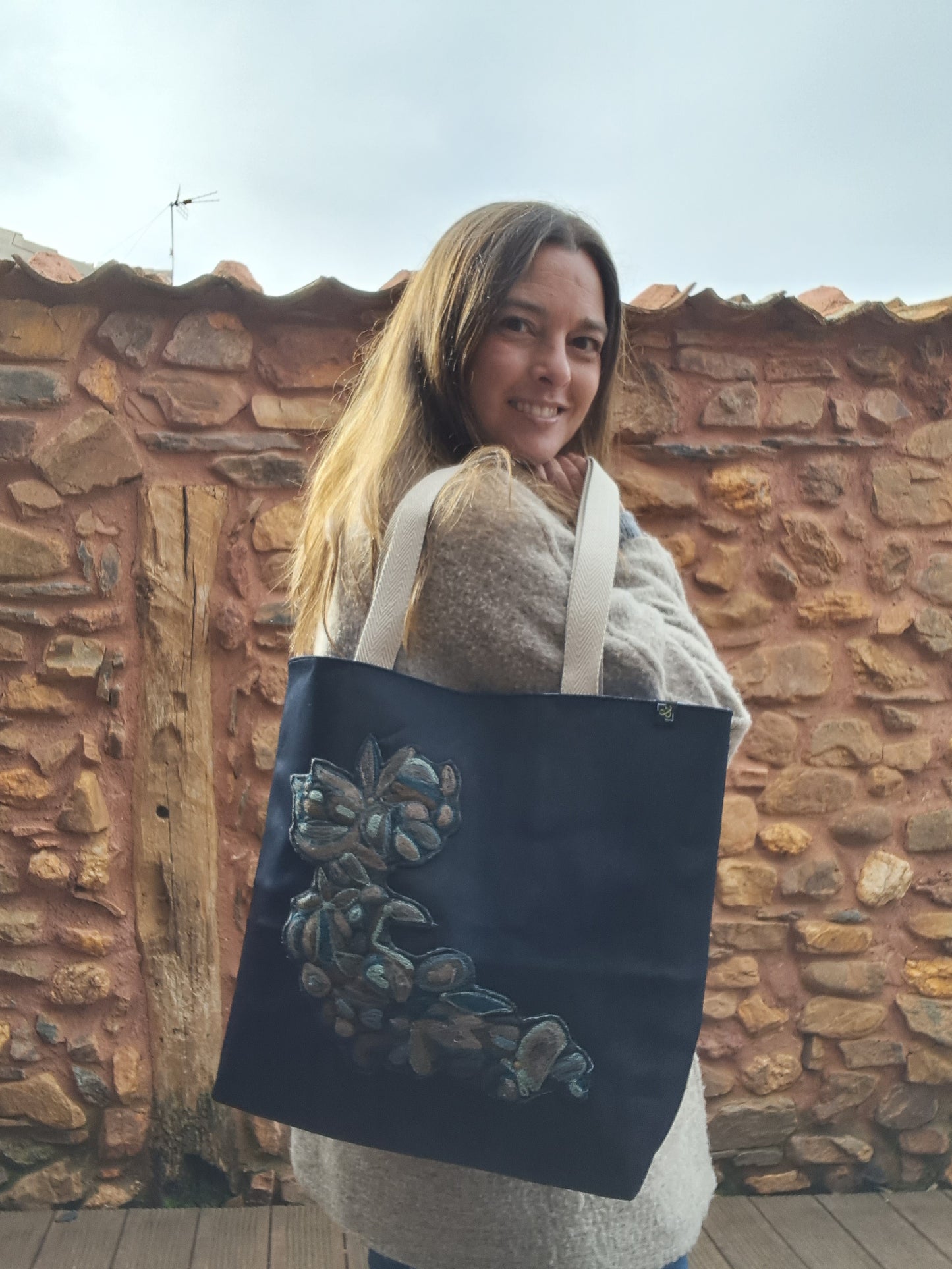 Look con el bolso FLORESTA