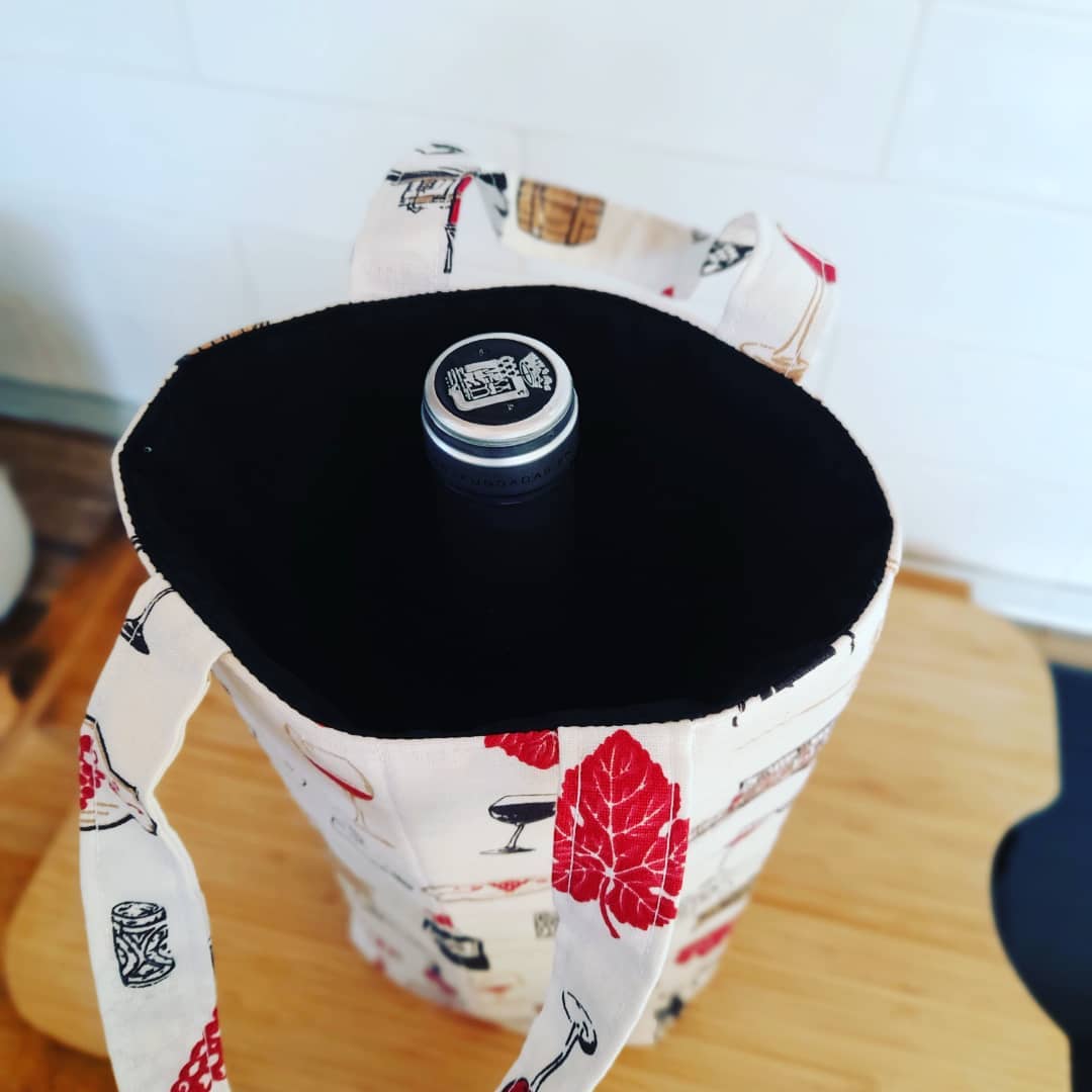 Interior y forro de la bolsa para vino