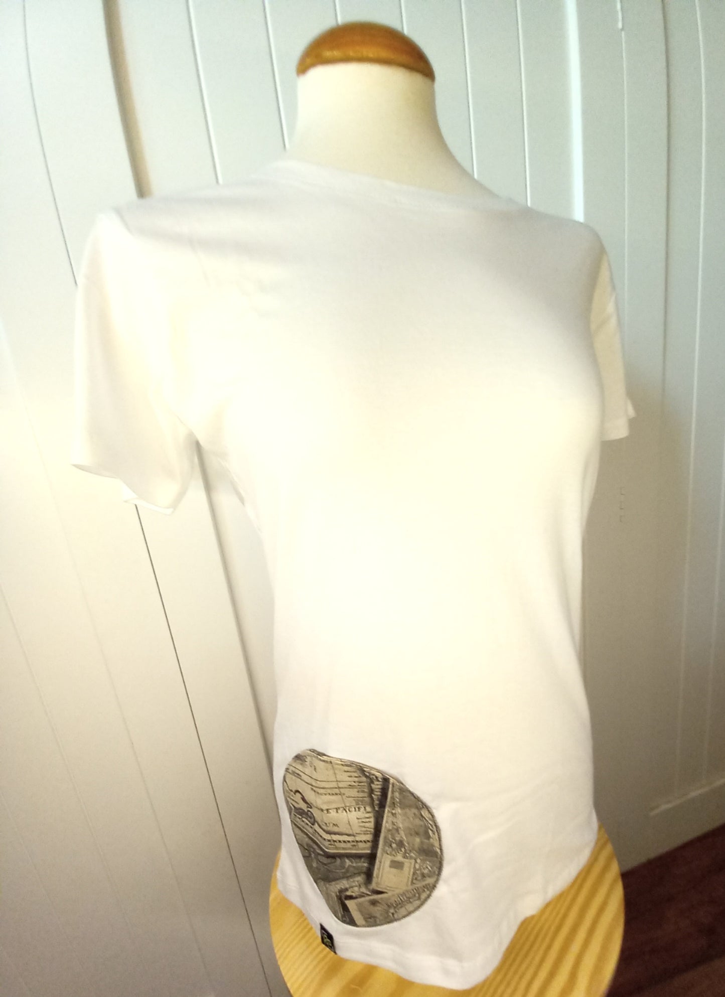 Camiseta blanca manga corta mares del sur