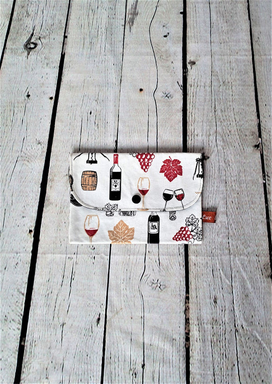 Estuche multifunción con estampado de vinos